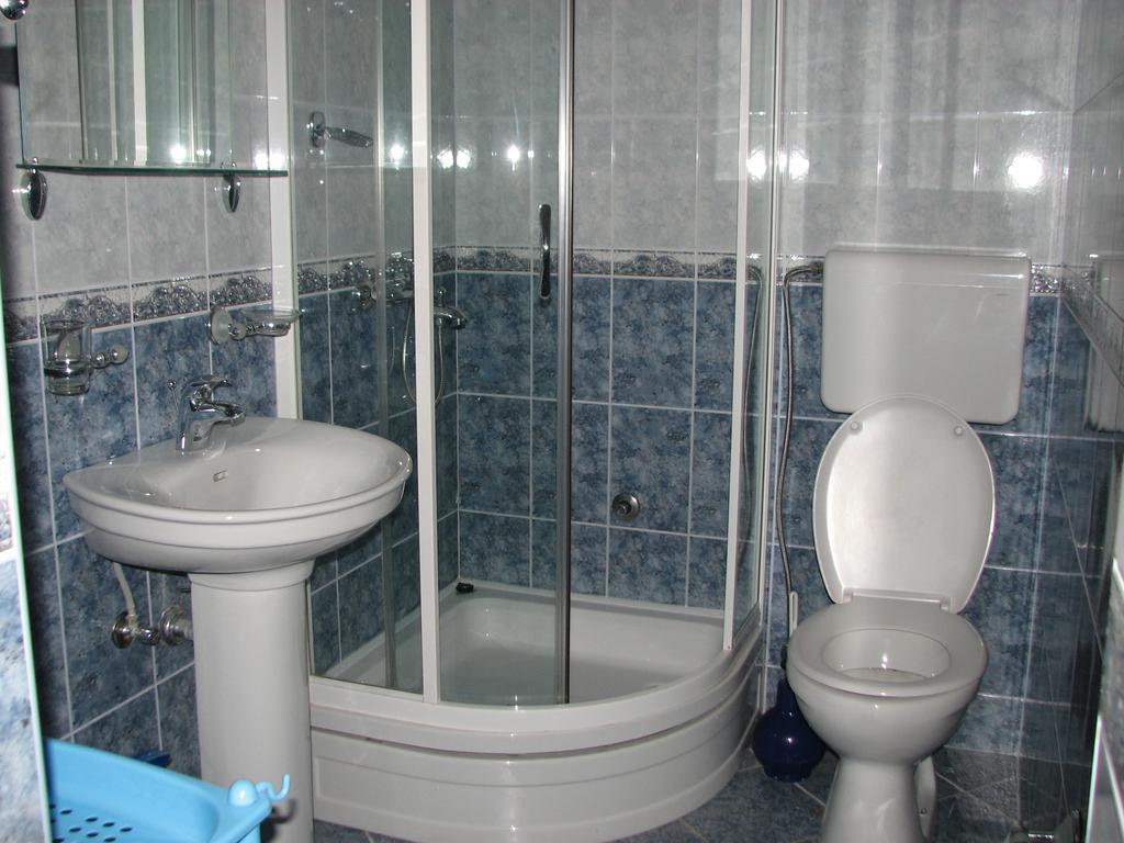 Guest House Ivo Jovanovic Свети Стефан Стая снимка